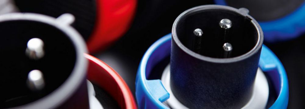 plugs-and-sockets-rstahl-19009